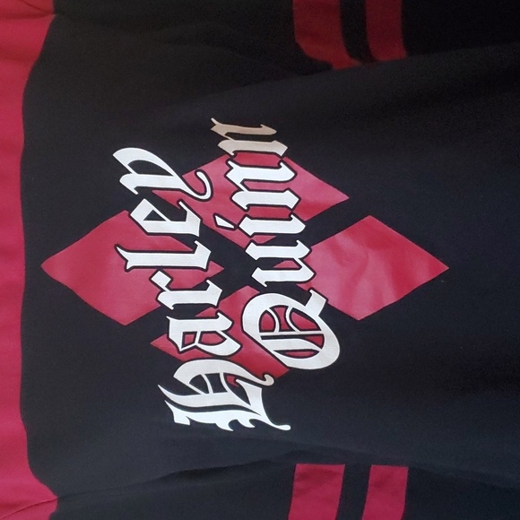Harley Quinn Long Sleeve Shirt Top Gotham Batman Joker Birds of Prey Sz L - Picture 2 of 9